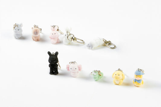 [Art Box] Black Cat Fluffy Keyring