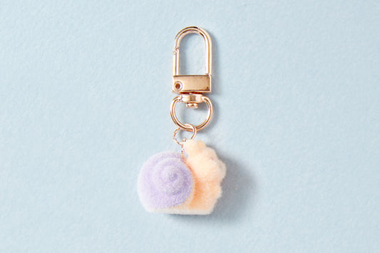 [Art Box] Relaxed Snail Fluffy Keyring